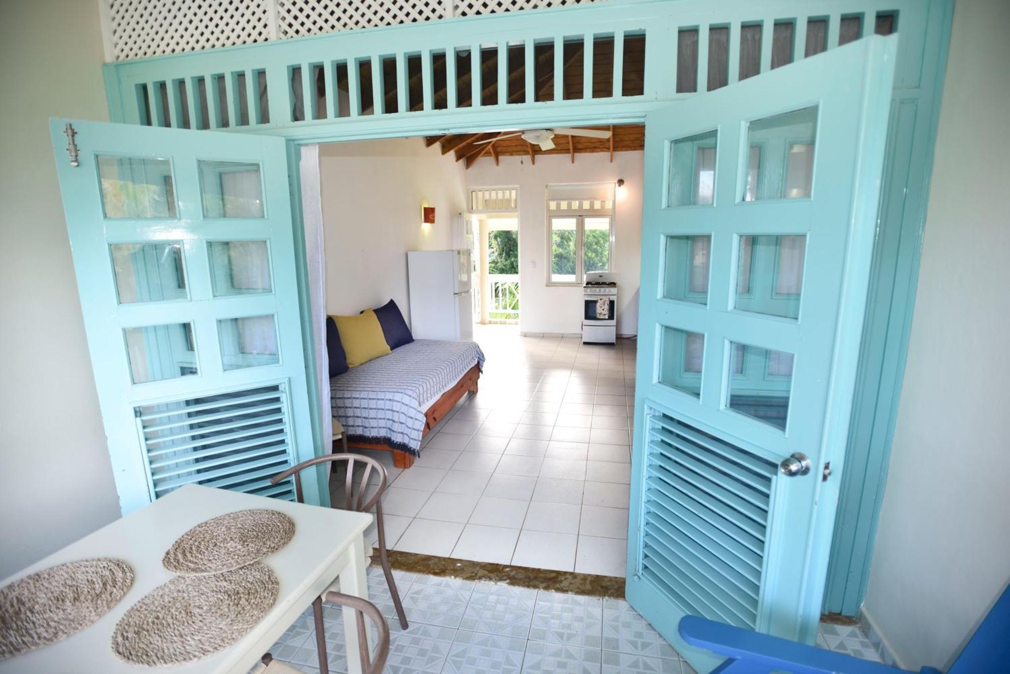 El Pelicano Apart-Hotel Las Galeras Exterior photo