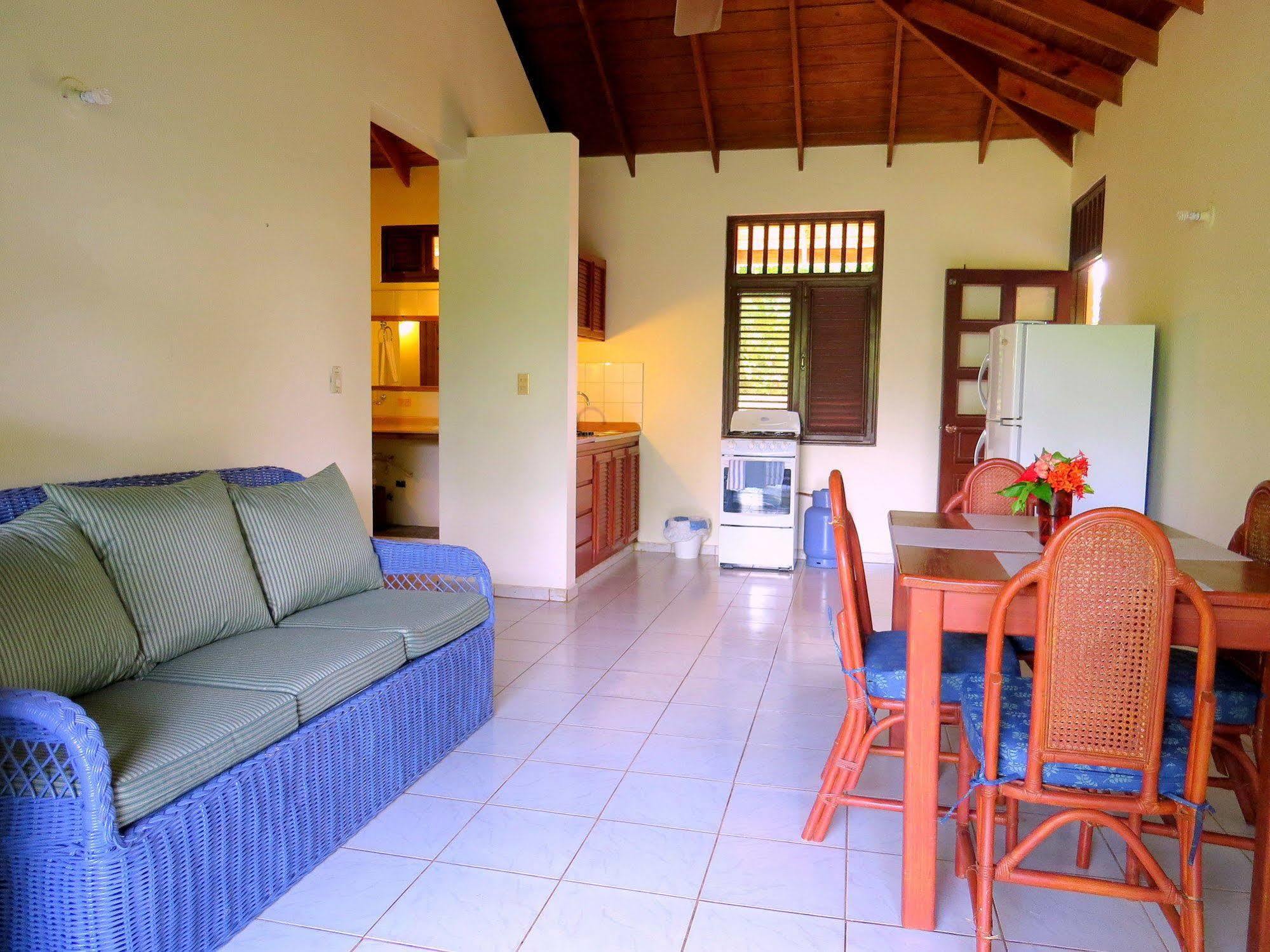 El Pelicano Apart-Hotel Las Galeras Exterior photo